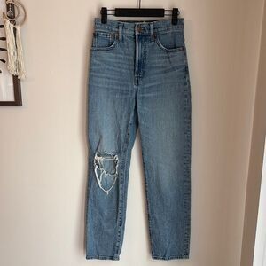 Madewell women’s the perfect vintage Straight blue distressed blue Jeans size 25